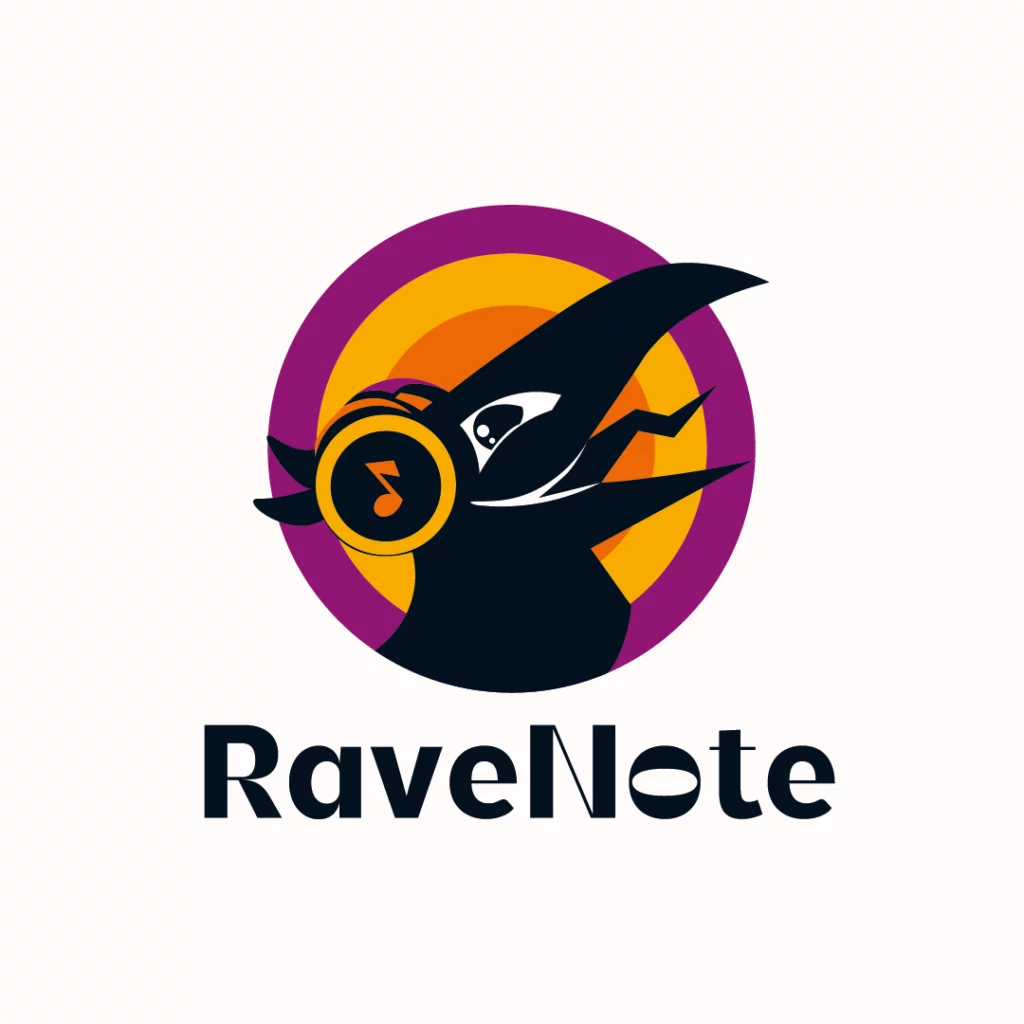 Version finale du logo RaveNote. Il représente un corbeau à l'air malicieux écoutant de la musique avec son casque sur un fond de 3 cercles (liolet, jaune et orange) superposés.